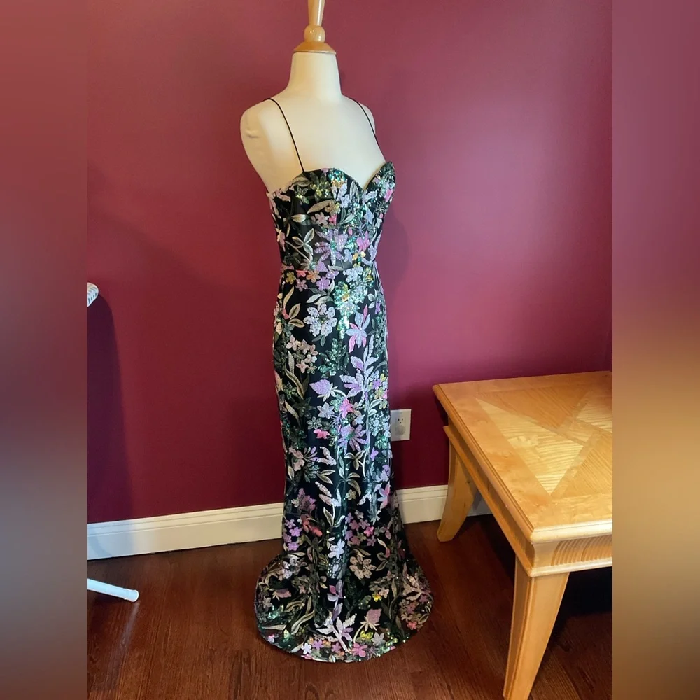Mac Duggal Spaghetti Strap Bustier Embroidered Applique floral sequin Gown Sz 6 - Picture 10 of 16